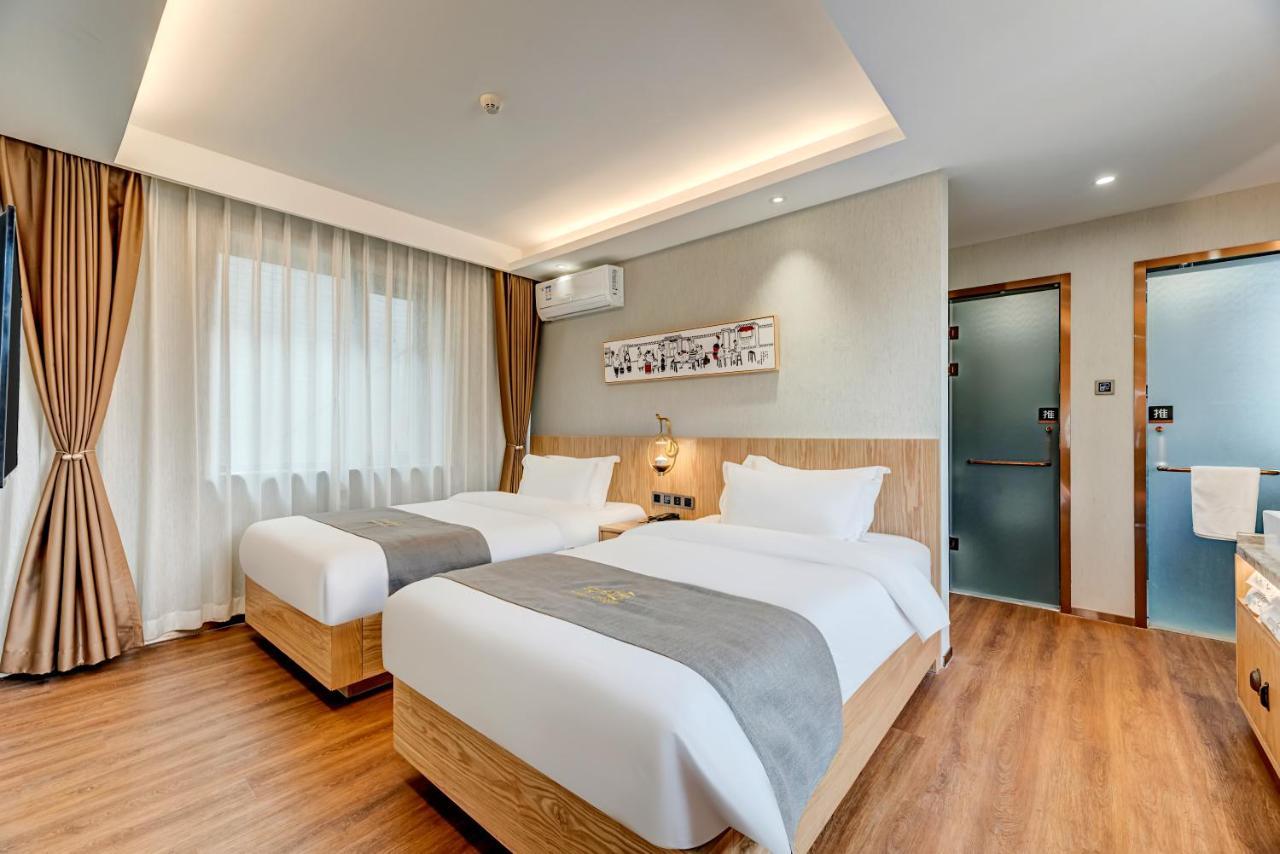 Happy Dragon City Culture Hotel -In The City Center With Ticket Service&Food Recommendation,Near Tian'Anmen Forbidden City,Wangfujing Walking Street,Easy To Get Any Tour Sights In Beijing Bagian luar foto